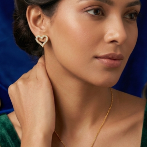 Heart Pendant Necklace & Matching Stud Earrings Set – Elegant Gold Crystal Jewelry