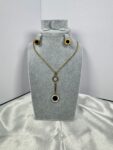 London Heritage Circle Gold Jewelry Set – Lariat Necklace & Stud Earrings