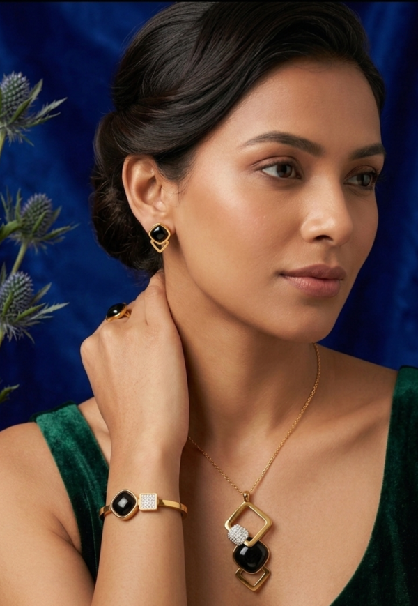 Onyx Geometric Gold Jewelry Set – Statement Necklace, Bangle, Ring & Earrings